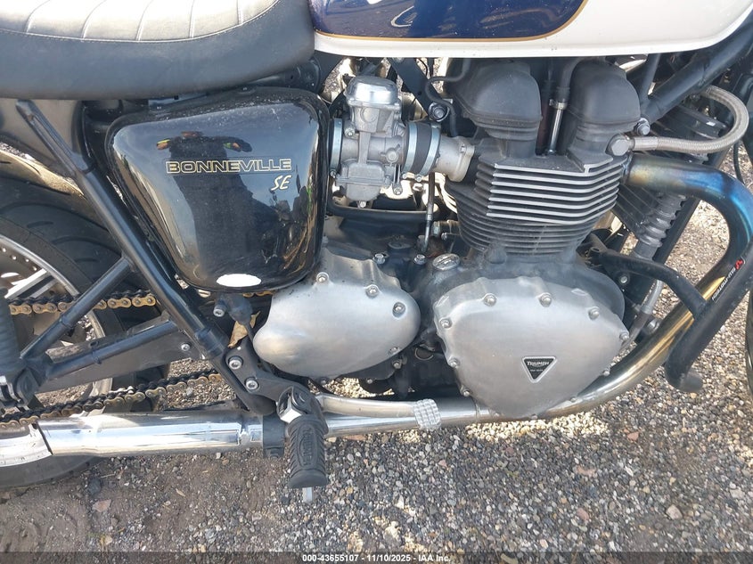 2010 TRIUMPH MOTORCYCLE BONNEVILLE - SMT900K15AT421789