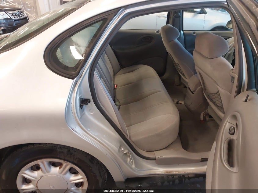 1996 Ford Taurus Gl VIN: 1FALP52U5TG228745 Lot: 43655159