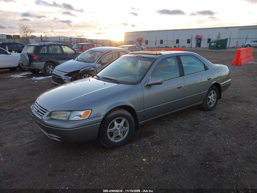 JT2BG22K1X0374778 1999 TOYOTA CAMRY photo no. 2