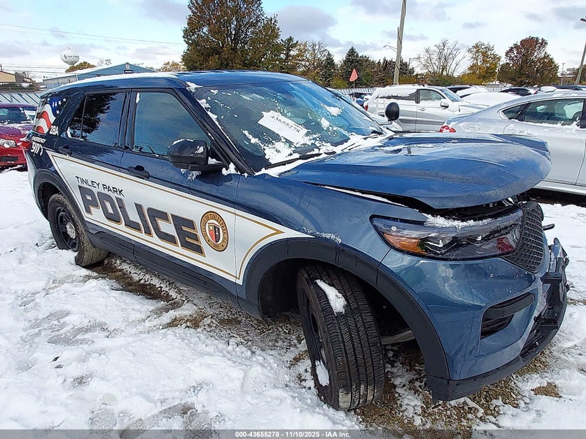 2021 FORD POLICE INTERCEPTOR UTILITY auction photo 1