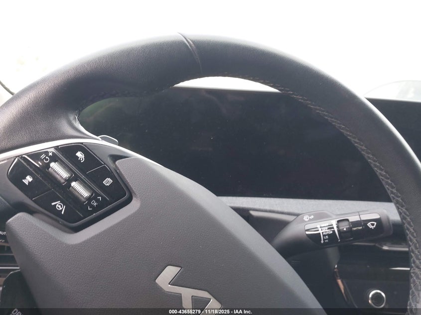 2023 Kia Ev6 VIN: KNDL34LA1P5612835 Lot: 43655279