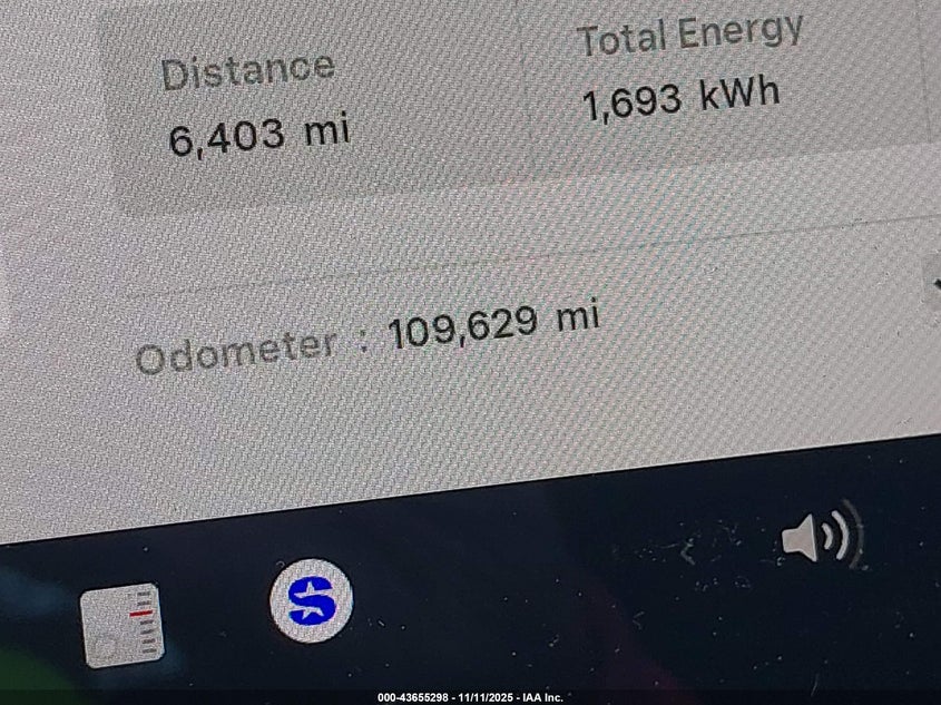 2018 Tesla Model 3 Long Range/Performance VIN: 5YJ3E1EB9JF103709 Lot: 43655298