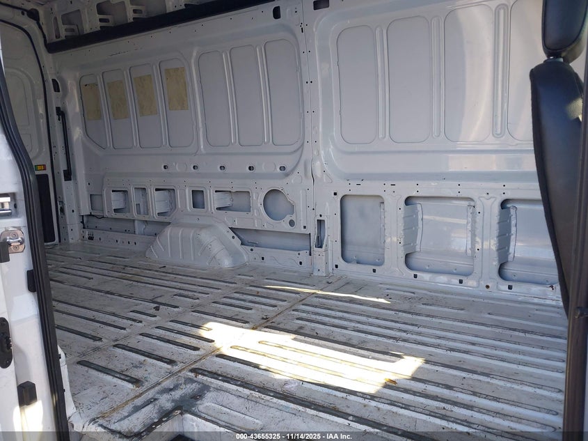 2022 Ford Transit Cargo Van VIN: 1FTBW3X83NKA11297 Lot: 43655325