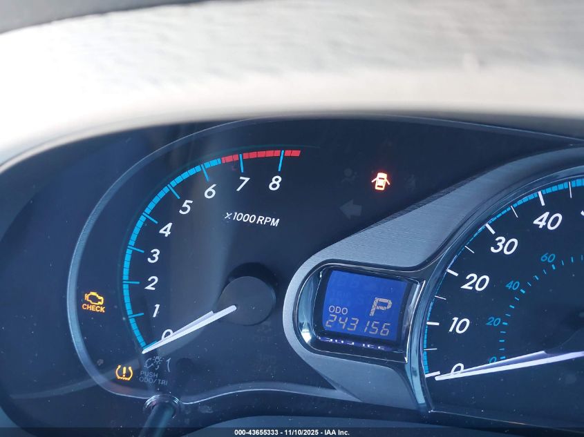 2011 Toyota Sienna Xle/Limited VIN: 5TDYK3DC1BS010636 Lot: 43655333