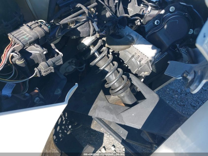 2014 Can-Am Spyder Roadster Rt/Rts/Rt Limited VIN: 2BXNBDD12EV004601 Lot: 43655342