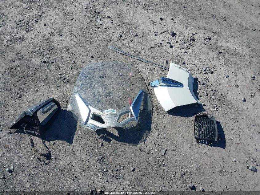 2014 Can-Am Spyder Roadster Rt/Rts/Rt Limited VIN: 2BXNBDD12EV004601 Lot: 43655342