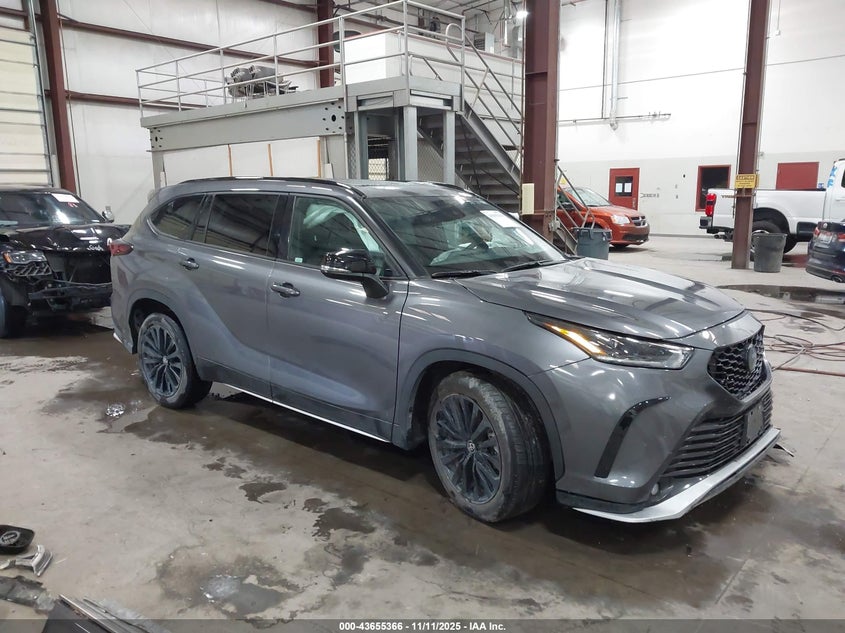 TOYOTA HIGHLANDER XSE