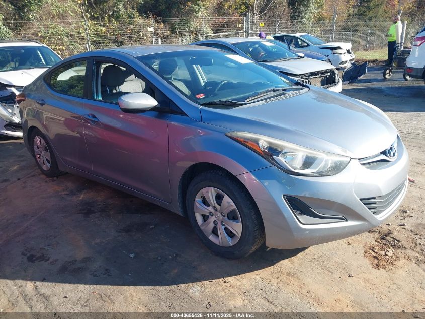 HYUNDAI ELANTRA SE