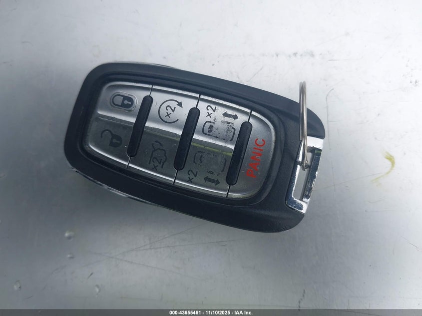 2018 Chrysler Pacifica Touring Plus VIN: 2C4RC1FG0JR287209 Lot: 43655461