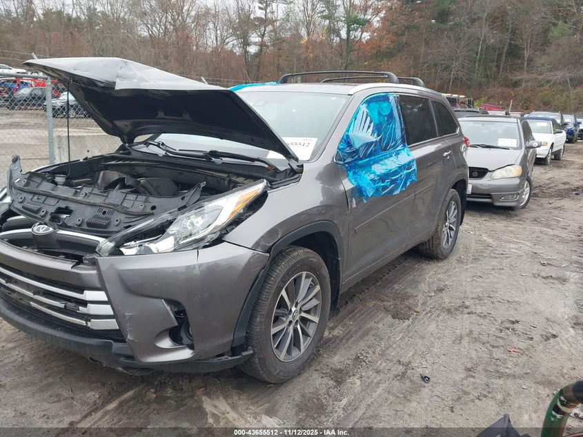 TOYOTA HIGHLANDER XLE