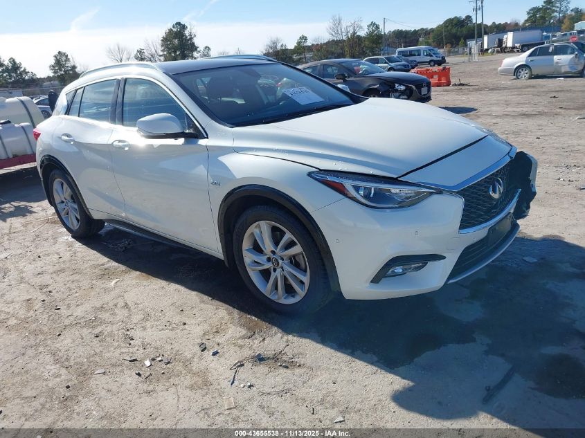 INFINITI QX30 PREMIUM