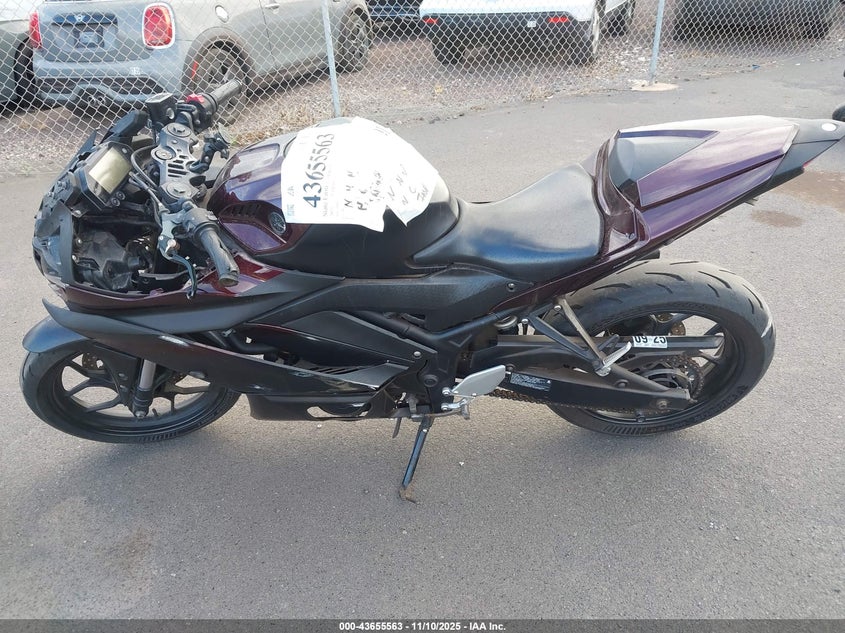 2022 Yamaha Yzfr3 A VIN: MH3RH18Y8NK008635 Lot: 43655563