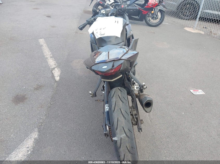 2022 Yamaha Yzfr3 A VIN: MH3RH18Y8NK008635 Lot: 43655563