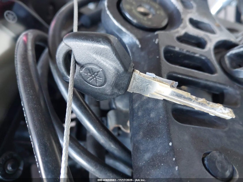 2022 Yamaha Yzfr3 A VIN: MH3RH18Y8NK008635 Lot: 43655563