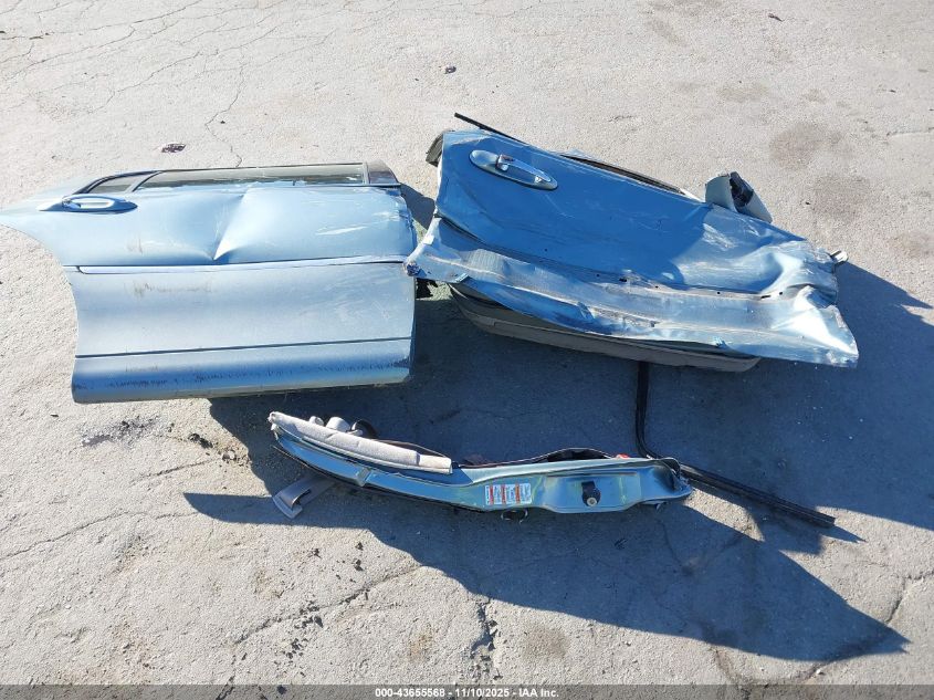 2005 Lincoln Town Car Signature VIN: 1LNHM81W55Y601756 Lot: 43655568