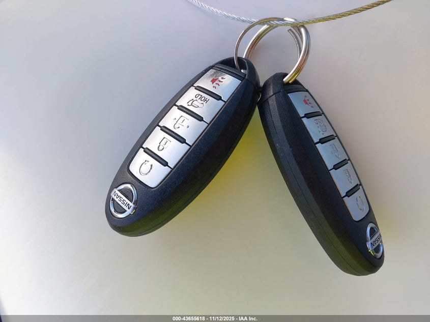 2018 NISSAN ROGUE SV - KNMAT2MT8JP537610