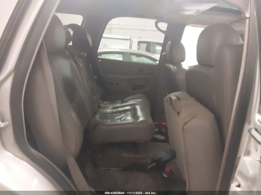 2005 Chevrolet Tahoe Lt VIN: 1GNEK13T25J198228 Lot: 43655640