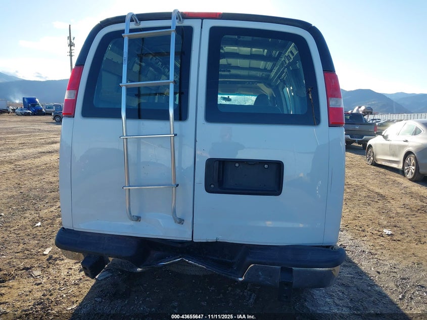 2017 GMC Savana 2500 Work Van VIN: 1GTW7AFF4H1906200 Lot: 43655647