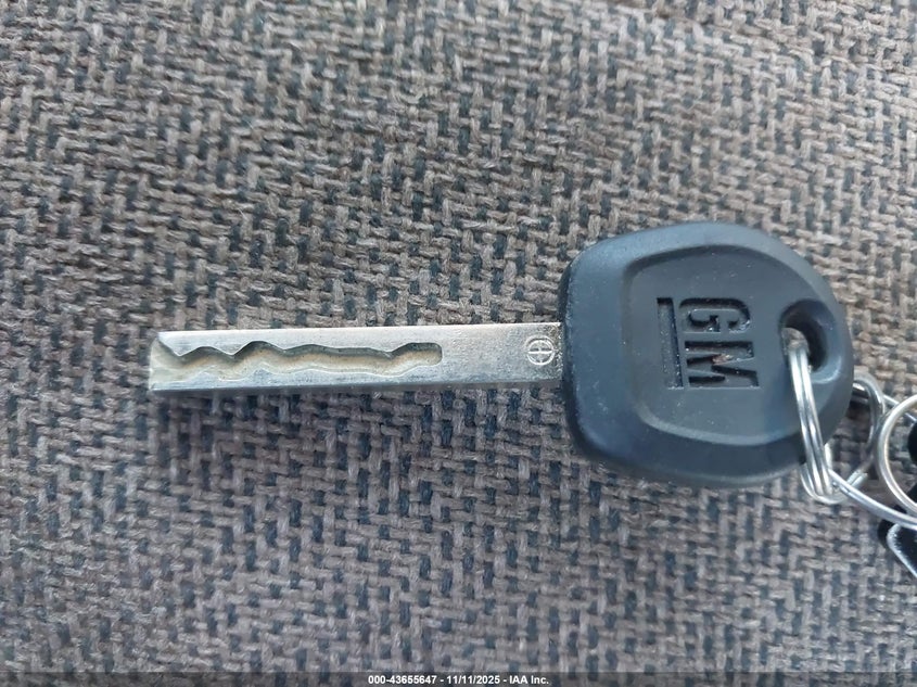 2017 GMC Savana 2500 Work Van VIN: 1GTW7AFF4H1906200 Lot: 43655647