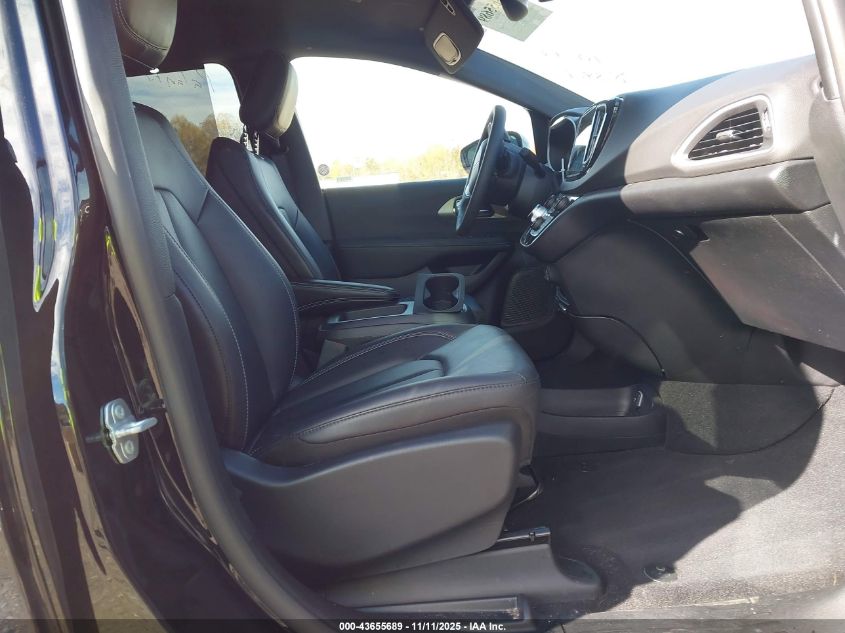 2025 Chrysler Pacifica - 2C4RC1BG6SR568387