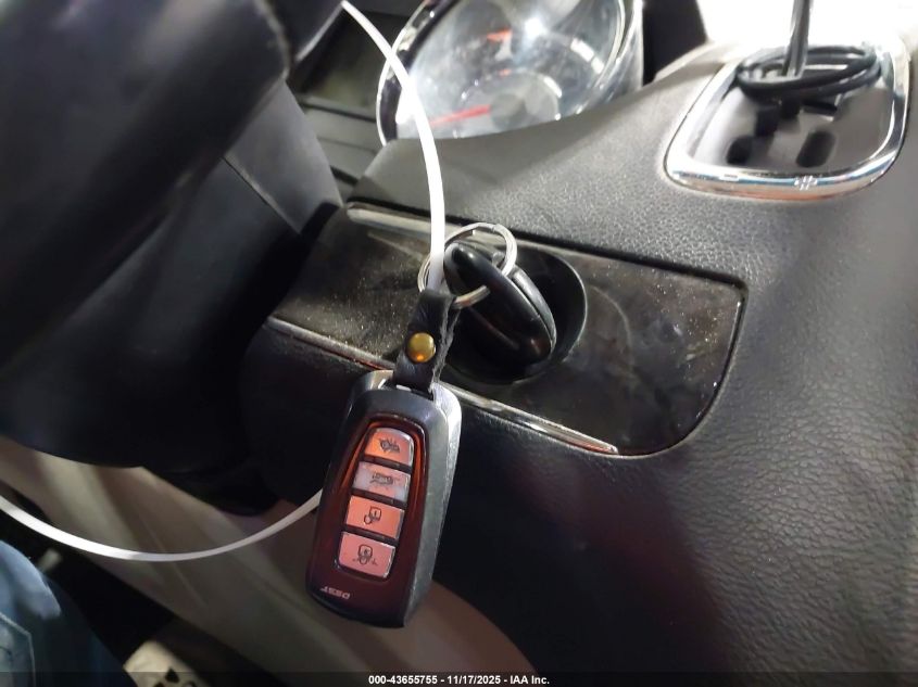 2016 Chrysler Town & Country Touring VIN: 2C4RC1BG4GR157321 Lot: 43655755