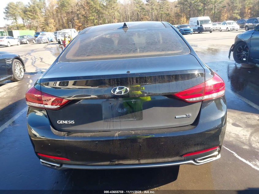 2015 Hyundai Genesis 3.8 VIN: KMHGN4JE1FU040649 Lot: 43655759