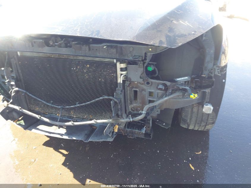 2015 Hyundai Genesis 3.8 VIN: KMHGN4JE1FU040649 Lot: 43655759