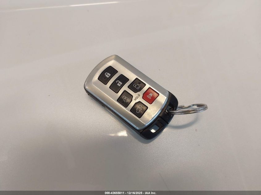 2011 Toyota Sienna Limited V6 VIN: 5TDYK3DC1BS040428 Lot: 43655811