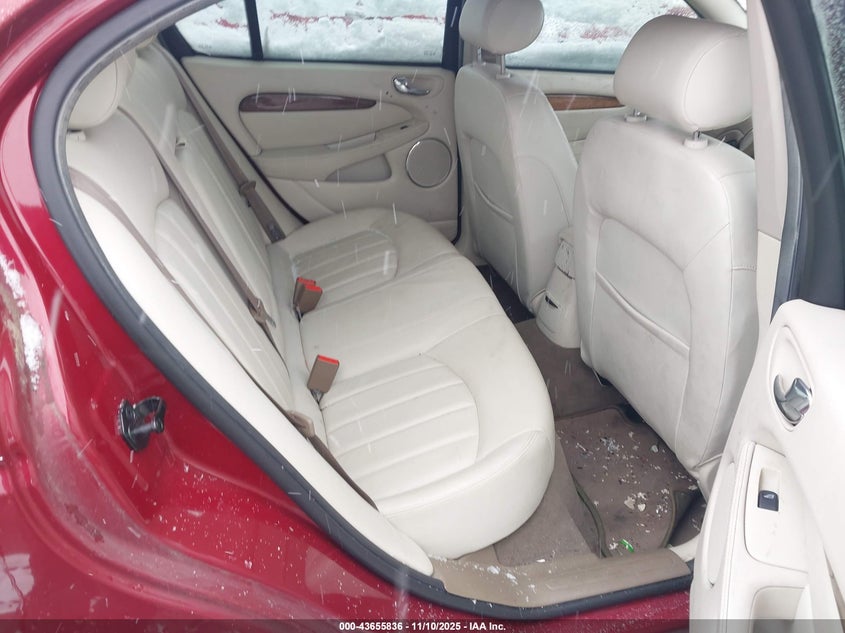 2002 Jaguar X-Type 2.5L VIN: SAJEA51D52XC67098 Lot: 43655836