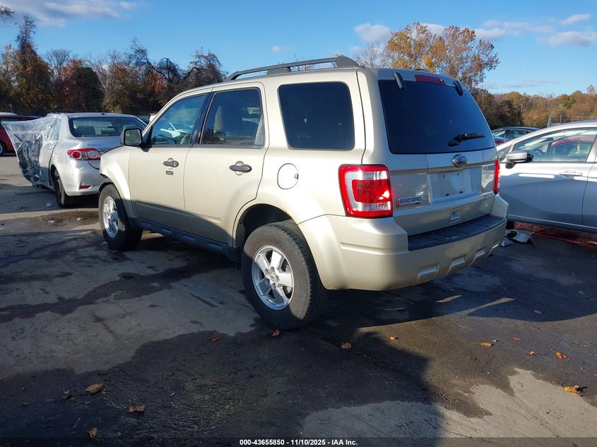 1FMCU0D71BKA79335 2011 FORD ESCAPE photo no. 3