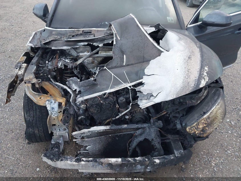 2021 Audi Q5 Premium 45 Tfsi Quattro S Tronic VIN: WA1AAAFY0M2038790 Lot: 43655909