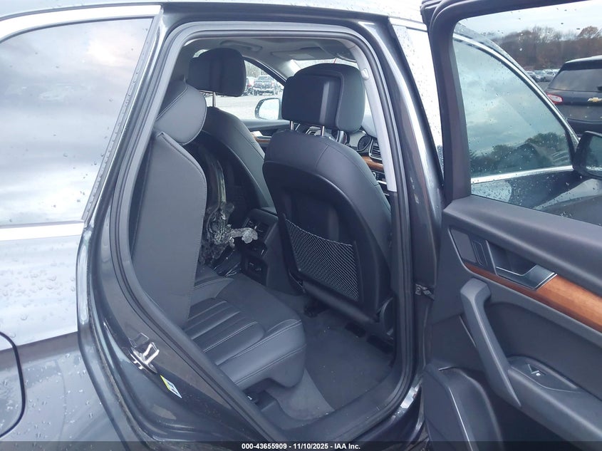 2021 Audi Q5 Premium 45 Tfsi Quattro S Tronic VIN: WA1AAAFY0M2038790 Lot: 43655909