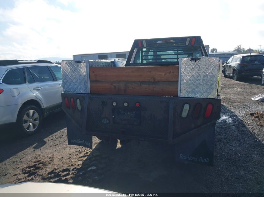 2001 Ford F-350 Lariat/Xl/Xlt VIN: 1FTSW31S21EA83444 Lot: 43655944