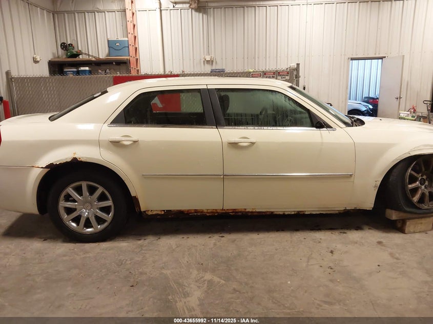 2009 Chrysler 300 Touring VIN: 2C3LA53V29H558024 Lot: 43655992