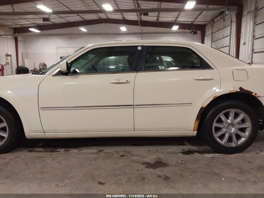 2009 Chrysler 300 Touring VIN: 2C3LA53V29H558024 Lot: 43655992