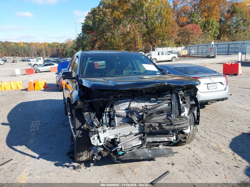 CHEVROLET TRAVERSE AWD RS