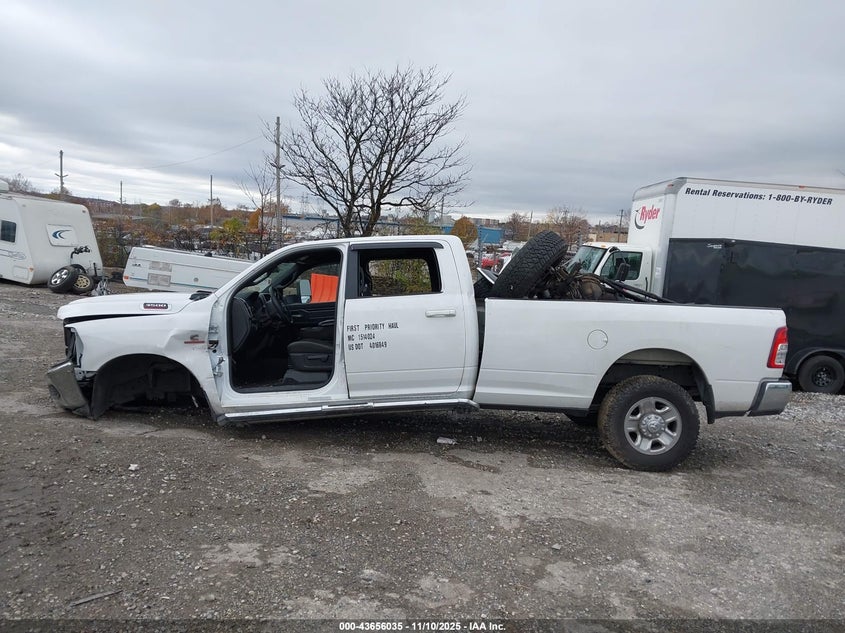 2021 Ram 3500 Big Horn 4X4 8' Box VIN: 3C63R3HL6MG514219 Lot: 43656035