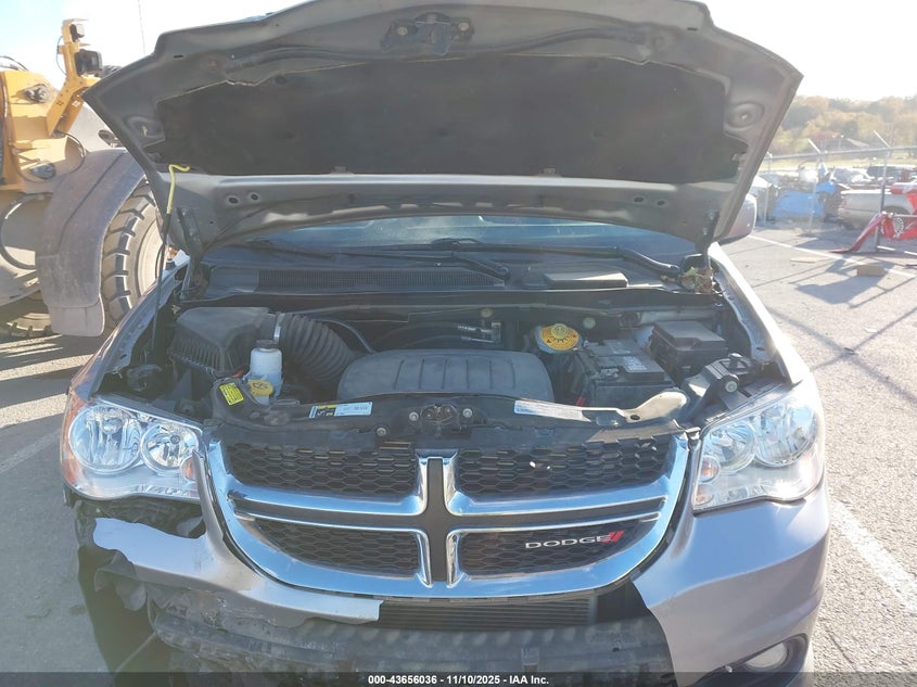 2018 Dodge Grand Caravan Sxt VIN: 2C4RDGCG9JR241544 Lot: 43656036