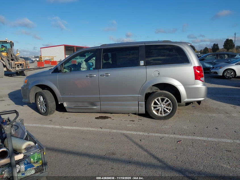 2018 Dodge Grand Caravan Sxt VIN: 2C4RDGCG9JR241544 Lot: 43656036