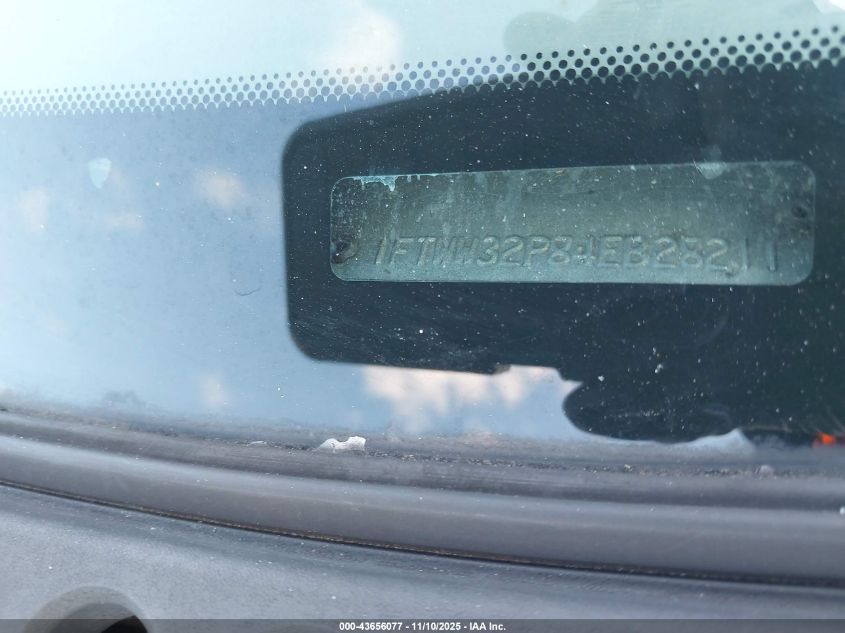 2004 Ford F-350 Lariat/Xl/Xlt VIN: 1FTWW32P84EB28211 Lot: 43656077