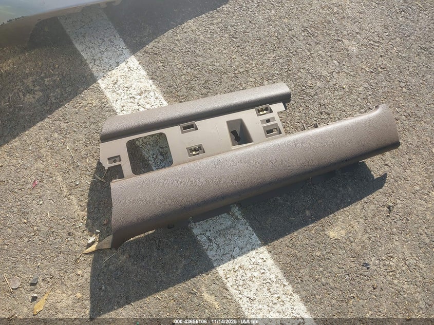 2009 GMC Yukon Slt2 VIN: 1GKEC33379R196262 Lot: 43656106