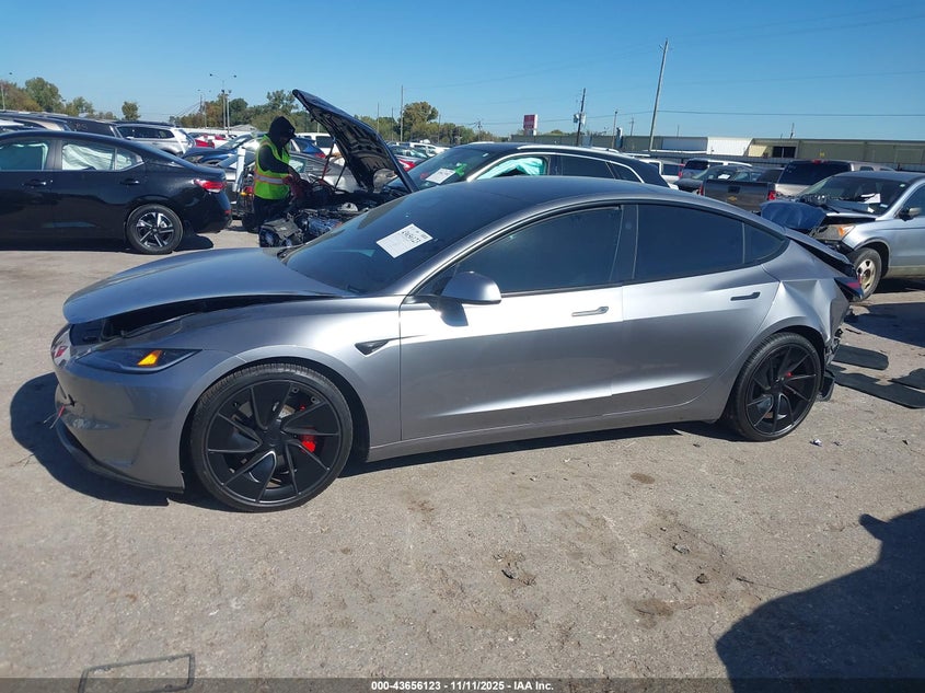 2025 Tesla Model 3 Performance VIN: 5YJ3E1ET0SF995262 Lot: 43656123