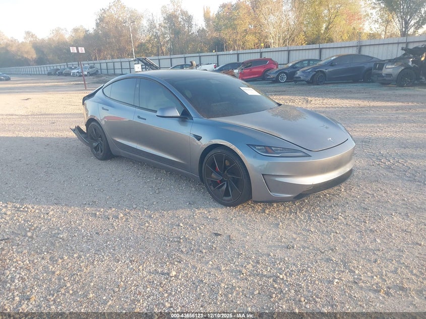 Vin: 5yj3e1et0sf995262, lot: 44151336, tesla model 3 performance 20251
