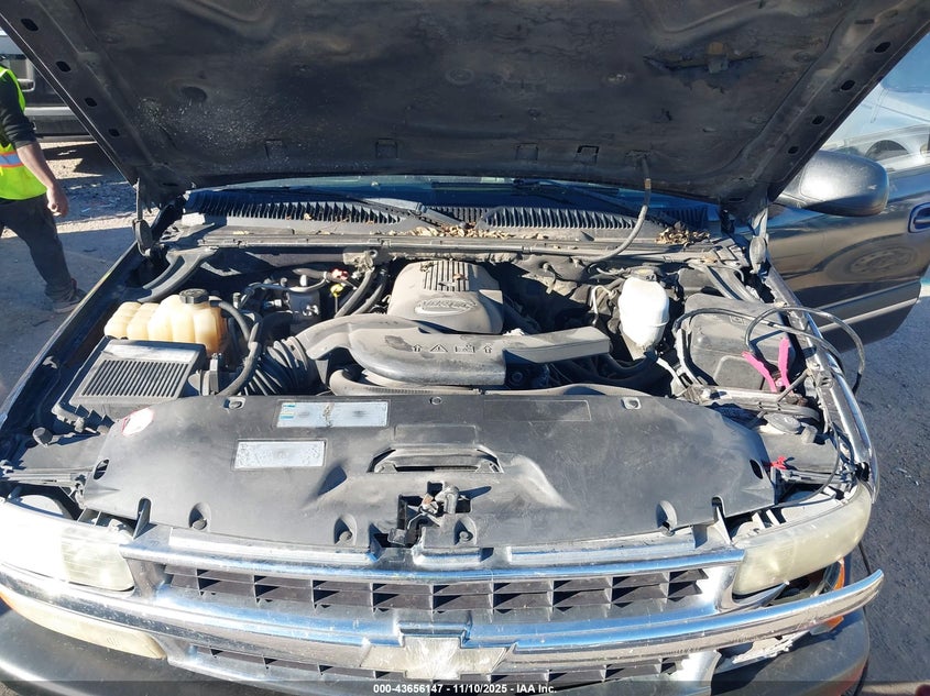 2004 Chevrolet Tahoe Lt VIN: 1GNEC13Z74R275452 Lot: 43656147