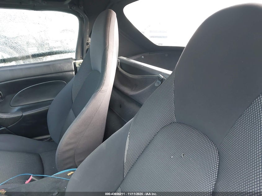 2001 Mazda Mx-5 Miata Ls/Special Edition VIN: JM1NB353410201227 Lot: 43656211