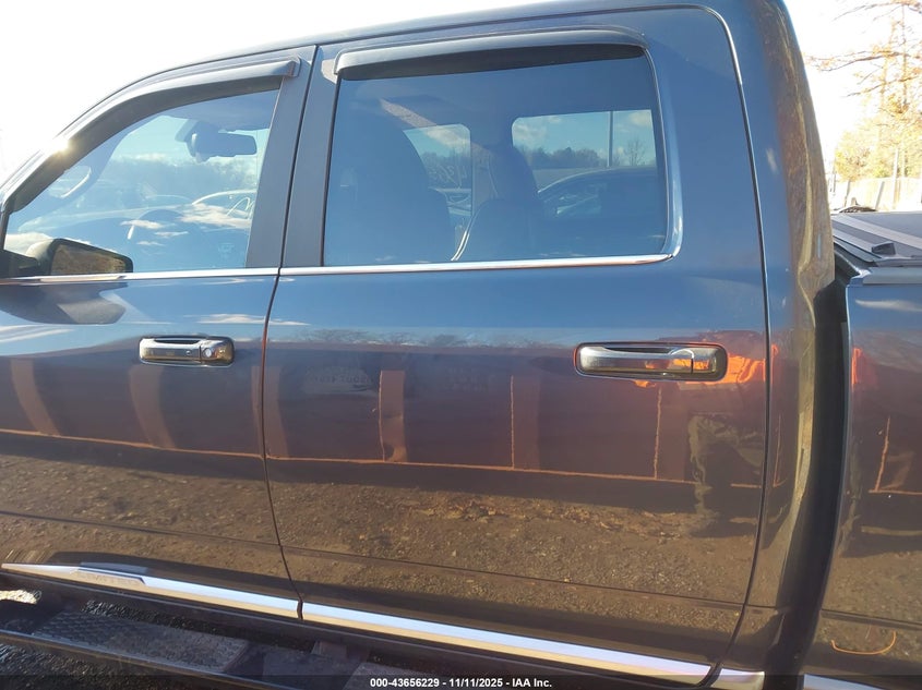 2018 RAM 1500 LIMITED  4X4 6'4 BOX - 1C6RR7WT6JS207500