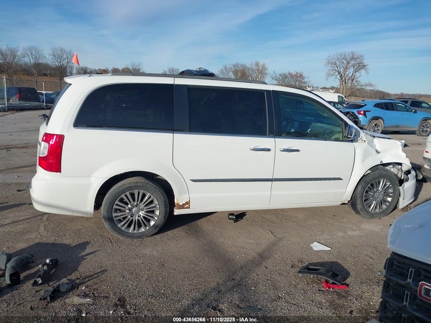 2013 Chrysler Town & Country Touring-L VIN: 2C4RC1CG0DR816067 Lot: 43656266