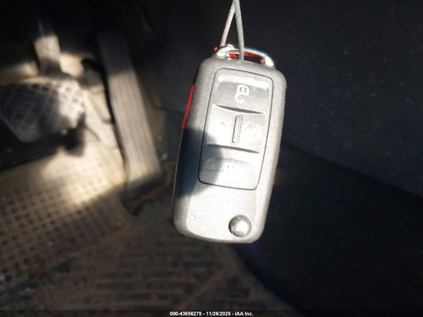 2018 Volkswagen Passat 2.0T Se VIN: 1VWBA7A32JC020979 Lot: 43656279