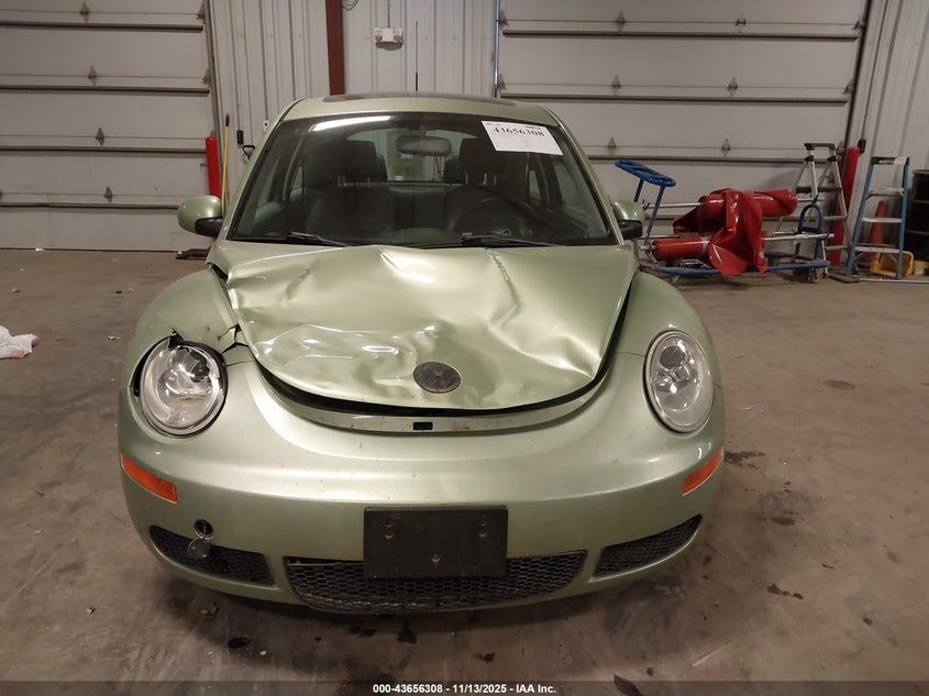 2008 Volkswagen New Beetle Se VIN: 3VWRW31C88M516869 Lot: 43656308