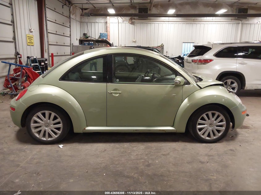 2008 Volkswagen New Beetle Se VIN: 3VWRW31C88M516869 Lot: 43656308